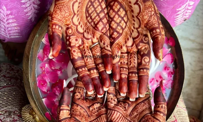 Artistic Bhanu Mehendi gurugram